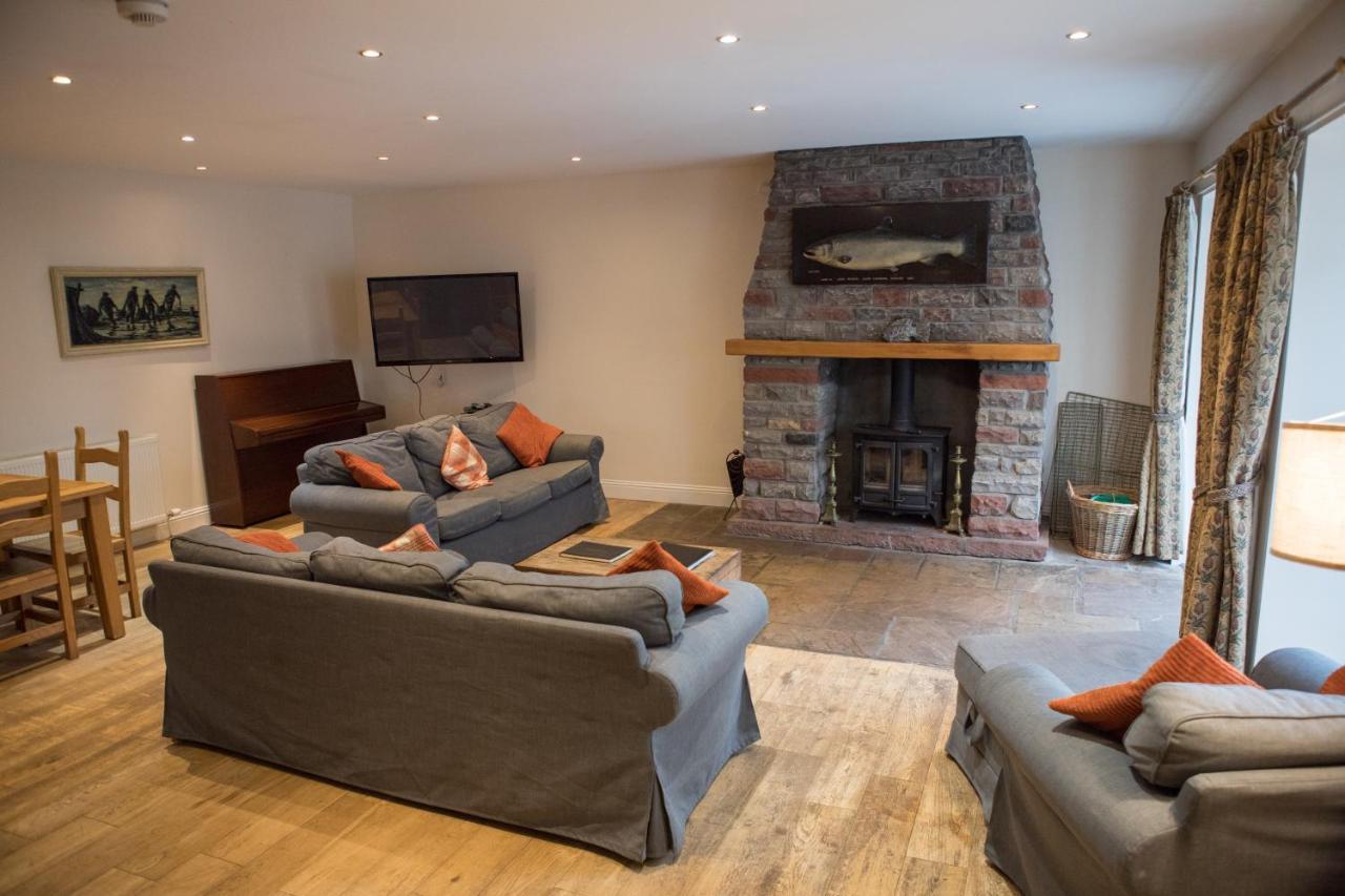 Auchendennan Farm Self Catering Cottages Balloch Bagian luar foto