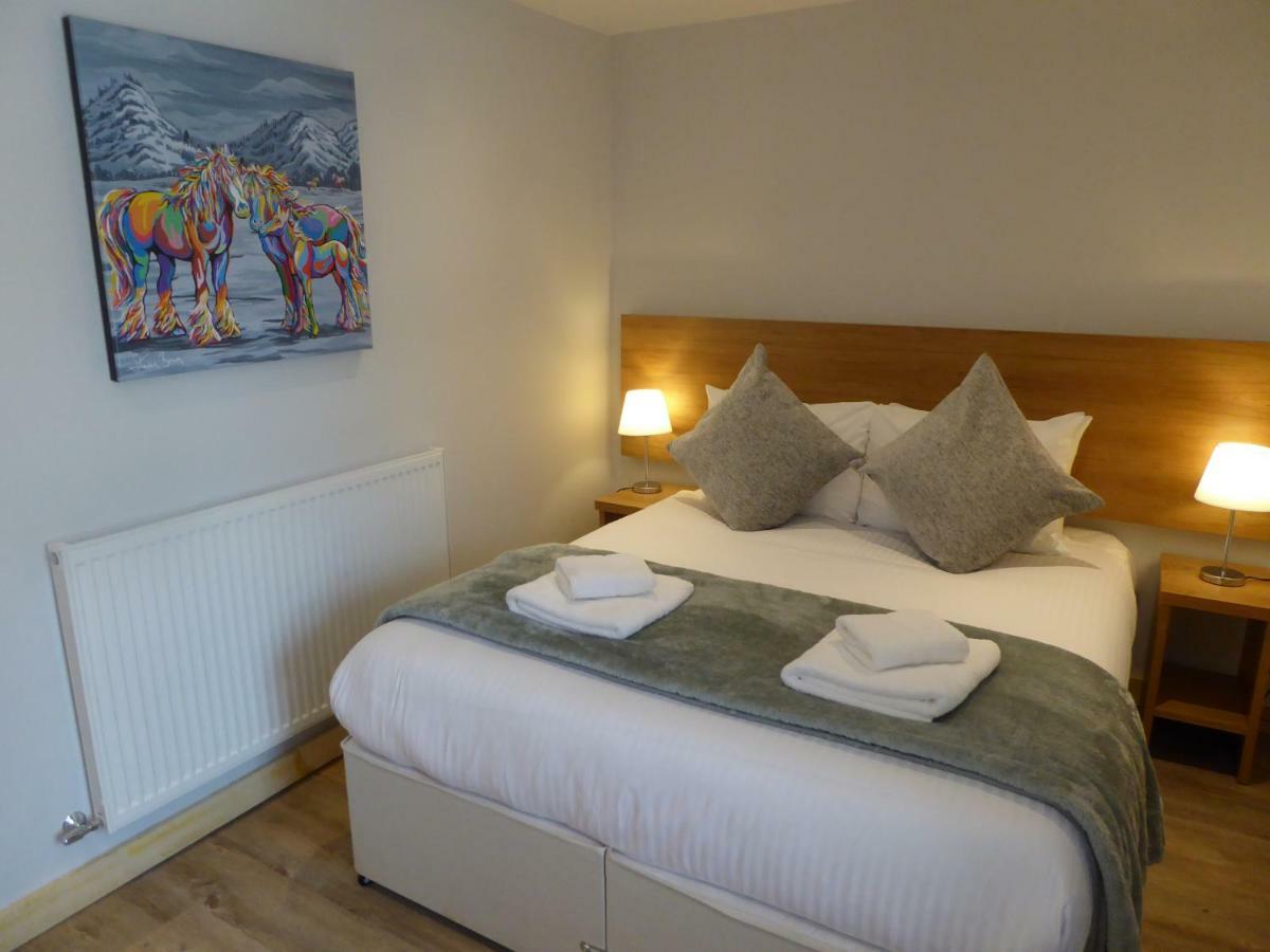 Auchendennan Farm Self Catering Cottages Balloch Bagian luar foto