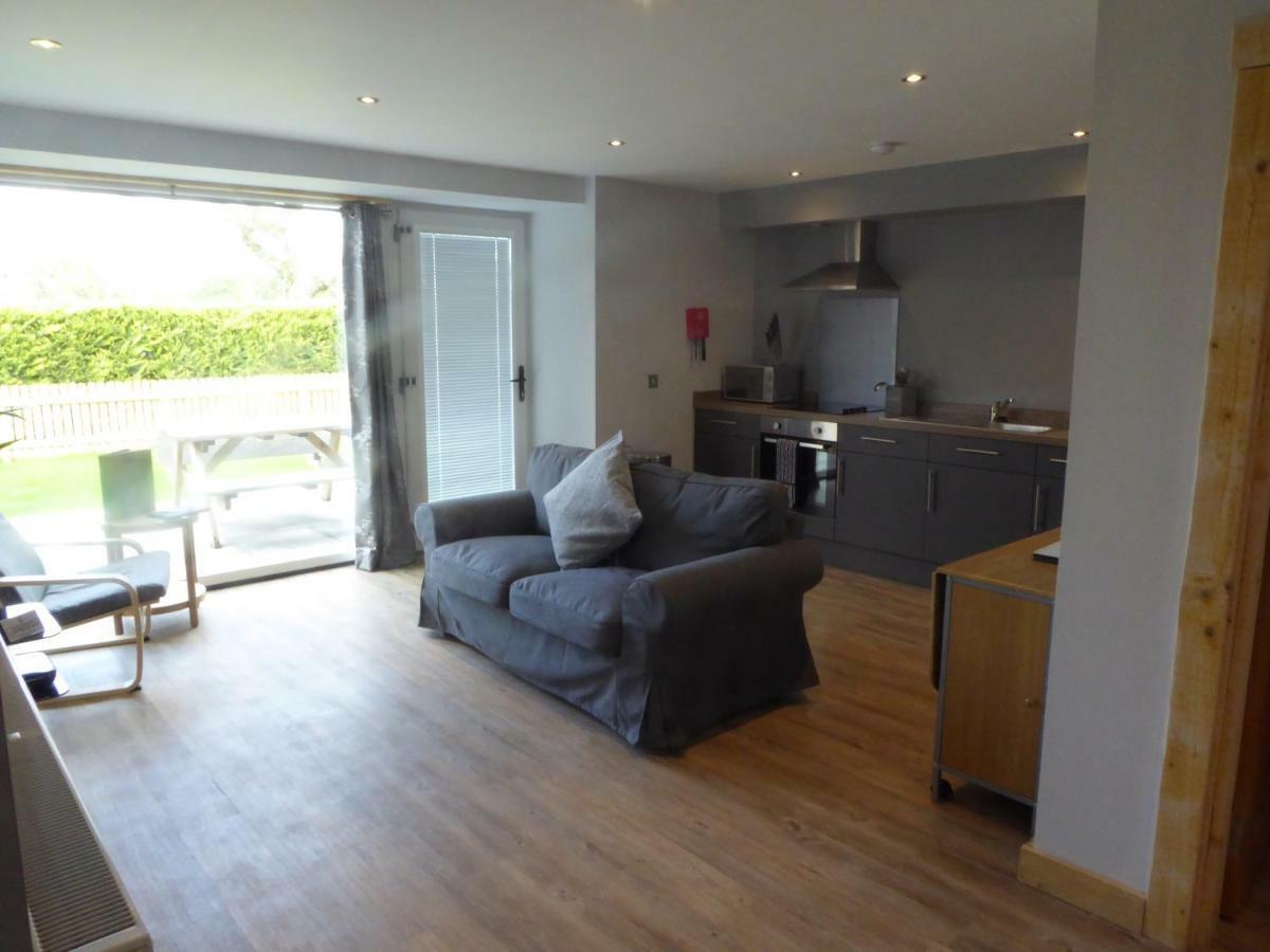 Auchendennan Farm Self Catering Cottages Balloch Bagian luar foto